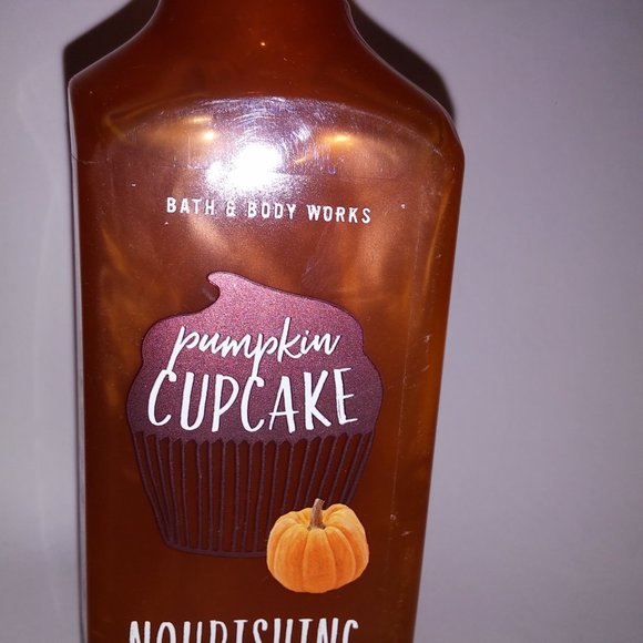 Bath & Body Works Hand Soap Pumpkin Cupcake Nourishing With Pumpkin Butter 8oz B - Picture 3 of 6